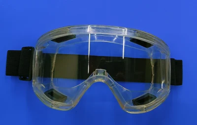 Schutzbrille mit PVC- und PC-Gläsern